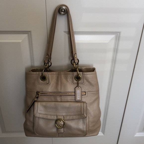 Coach purse - Picture 3 of 6